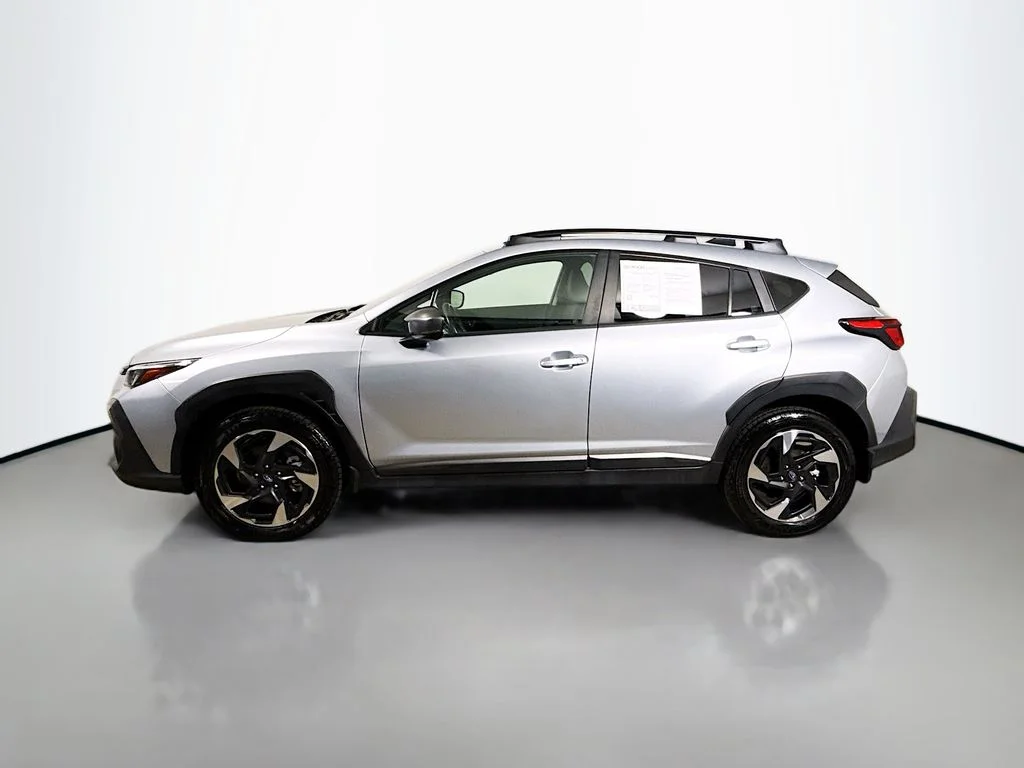 Used 2024 Ice Silver Metallic Subaru Limited image 4