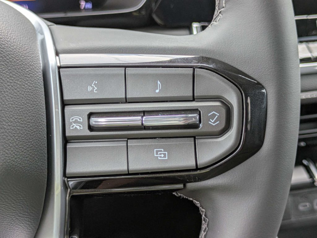 2026 Chevrolet Colorado LT - Photo 25
