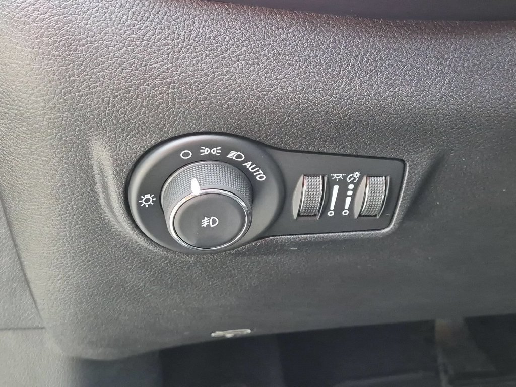 Used 2024 Black Jeep Limited image 14