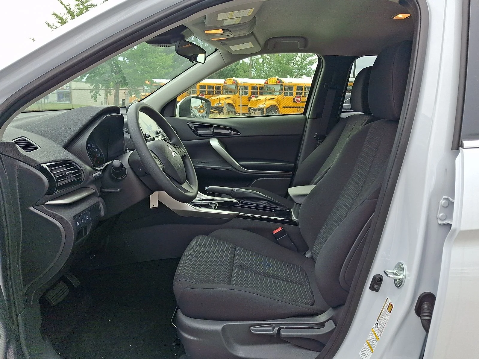 New 2026 White Mitsubishi ES image 14