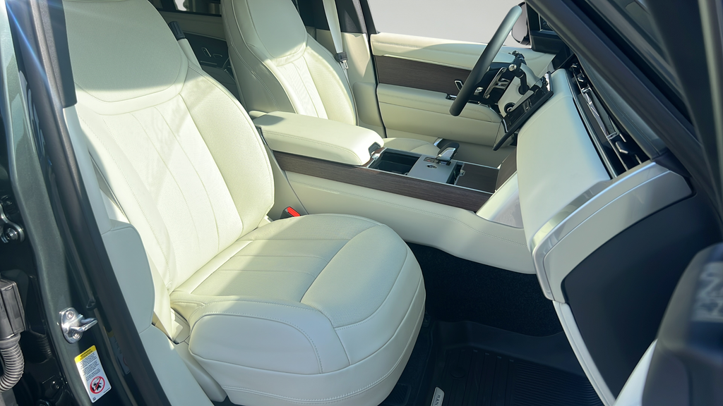 New 2026 Green Land Rover SE 7 Seats image 20