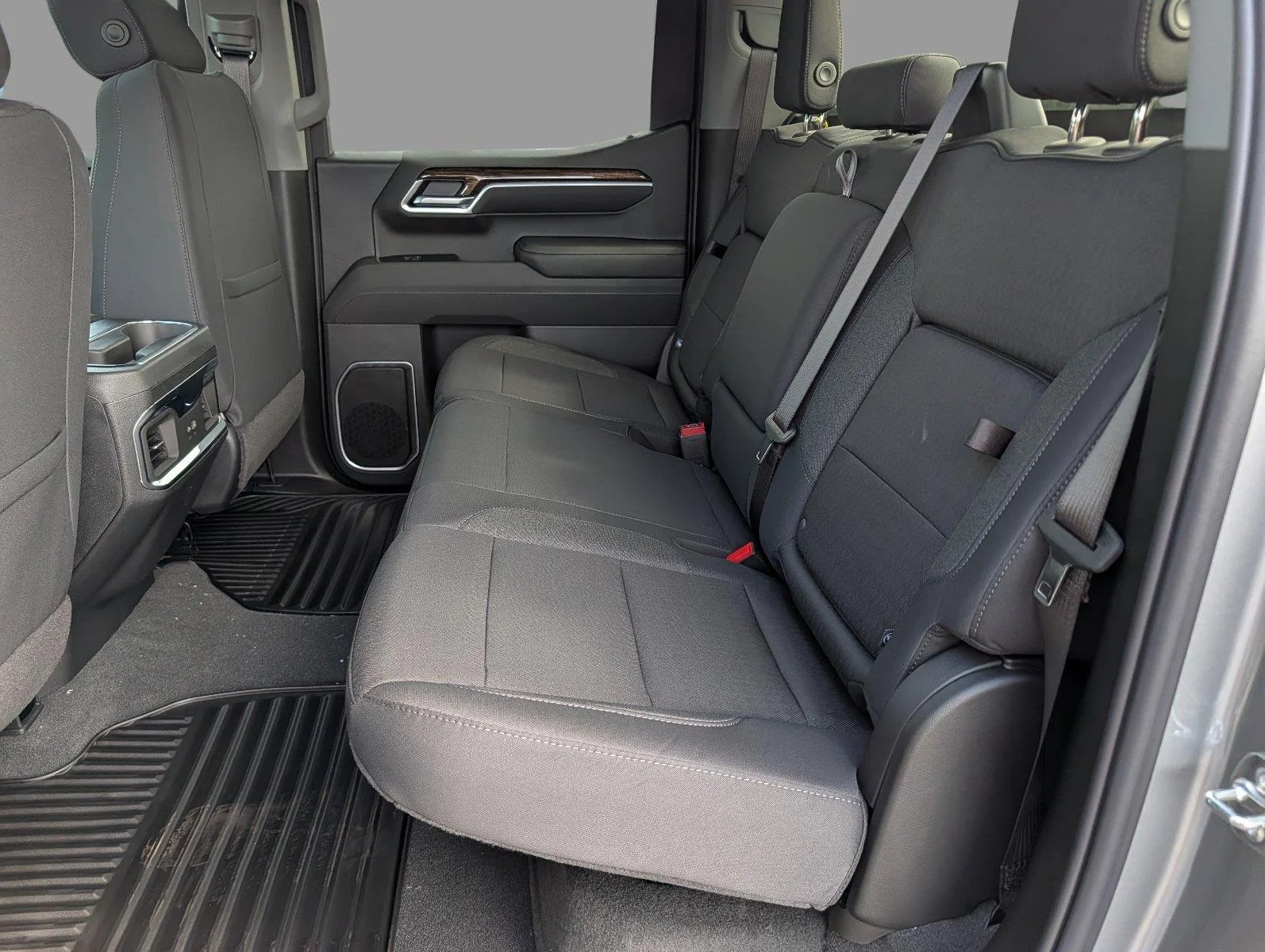 New 2026 Sterling Metallic GMC Elevation image 33