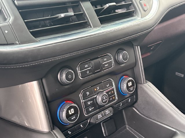 Used 2024 Gray Chevrolet Z71 image 19
