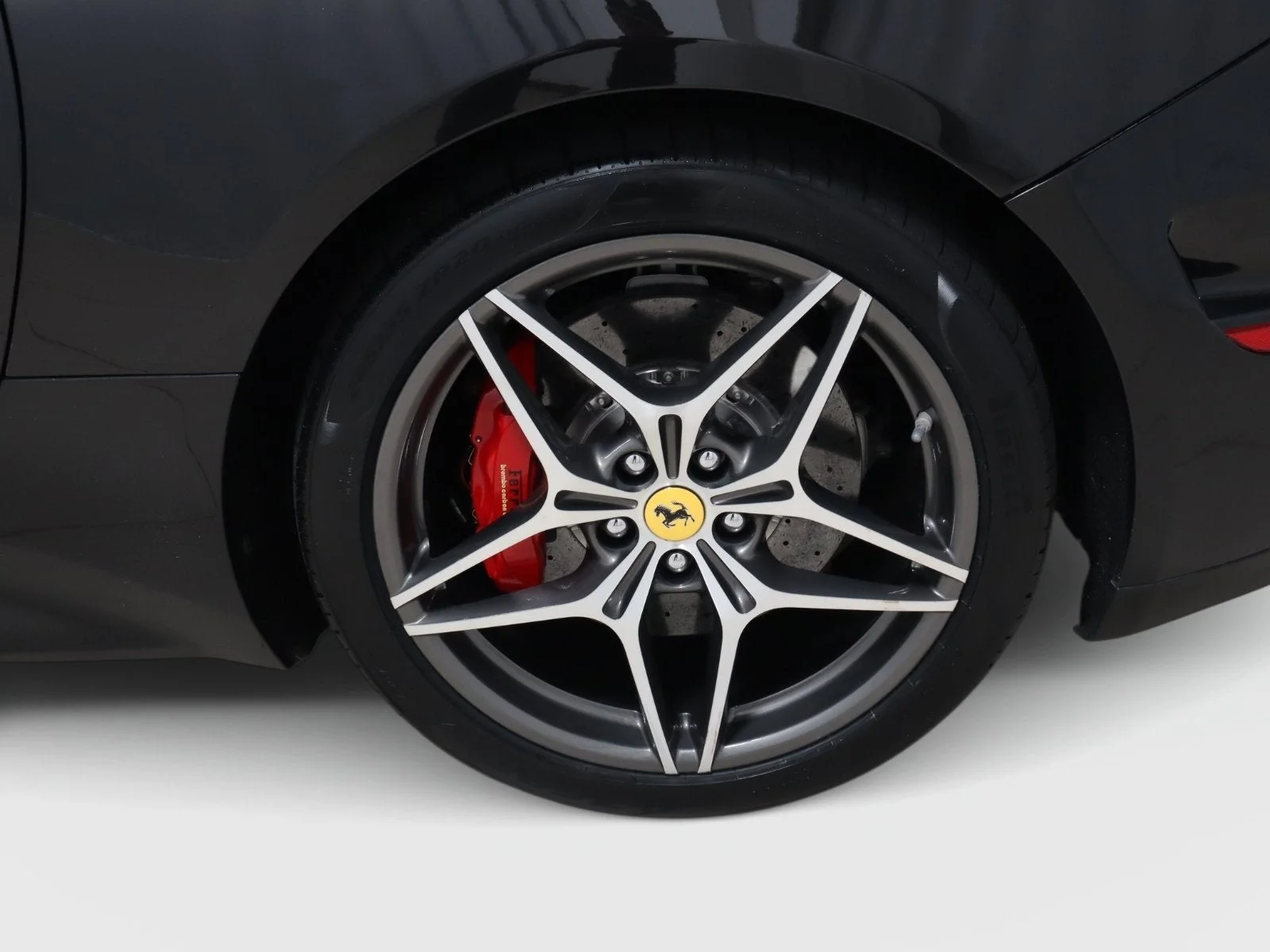 Used 2016 Nero Daytona Ferrari T image 18