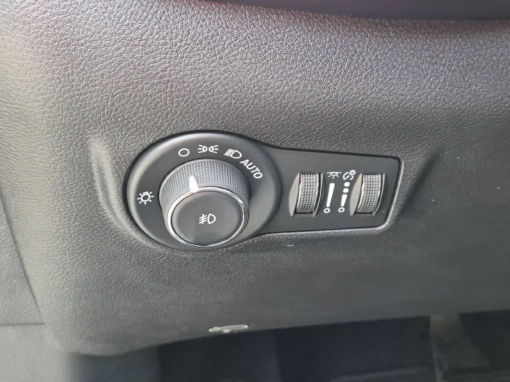 Used 2024 Black Jeep Limited image 14