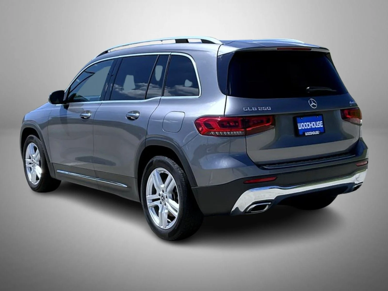 Used 2021 Gray Mercedes-Benz GLB 250 image 7