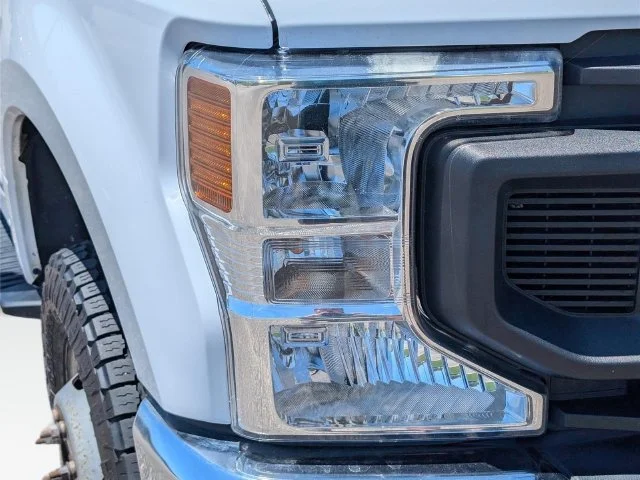 Used 2020 White Ford XL image 15