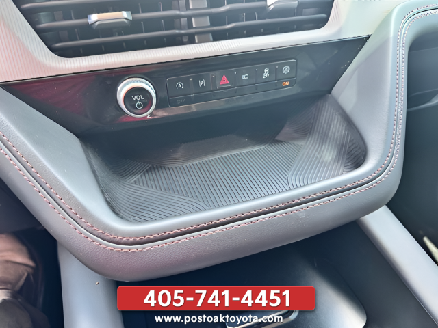 Used 2025 Silver Ford Active image 11