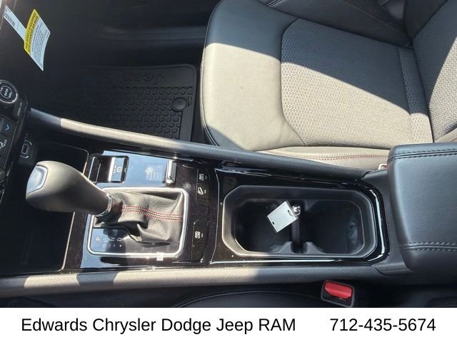 New 2026 Bright White Clear-Coat Exterior Paint Jeep Trailhawk image 21