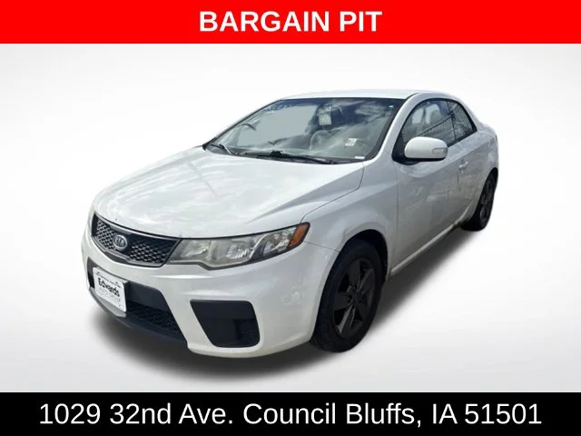 Used 2010 White Kia EX image 3
