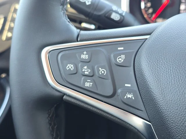 Used 2025 Gray Chevrolet LT image 18