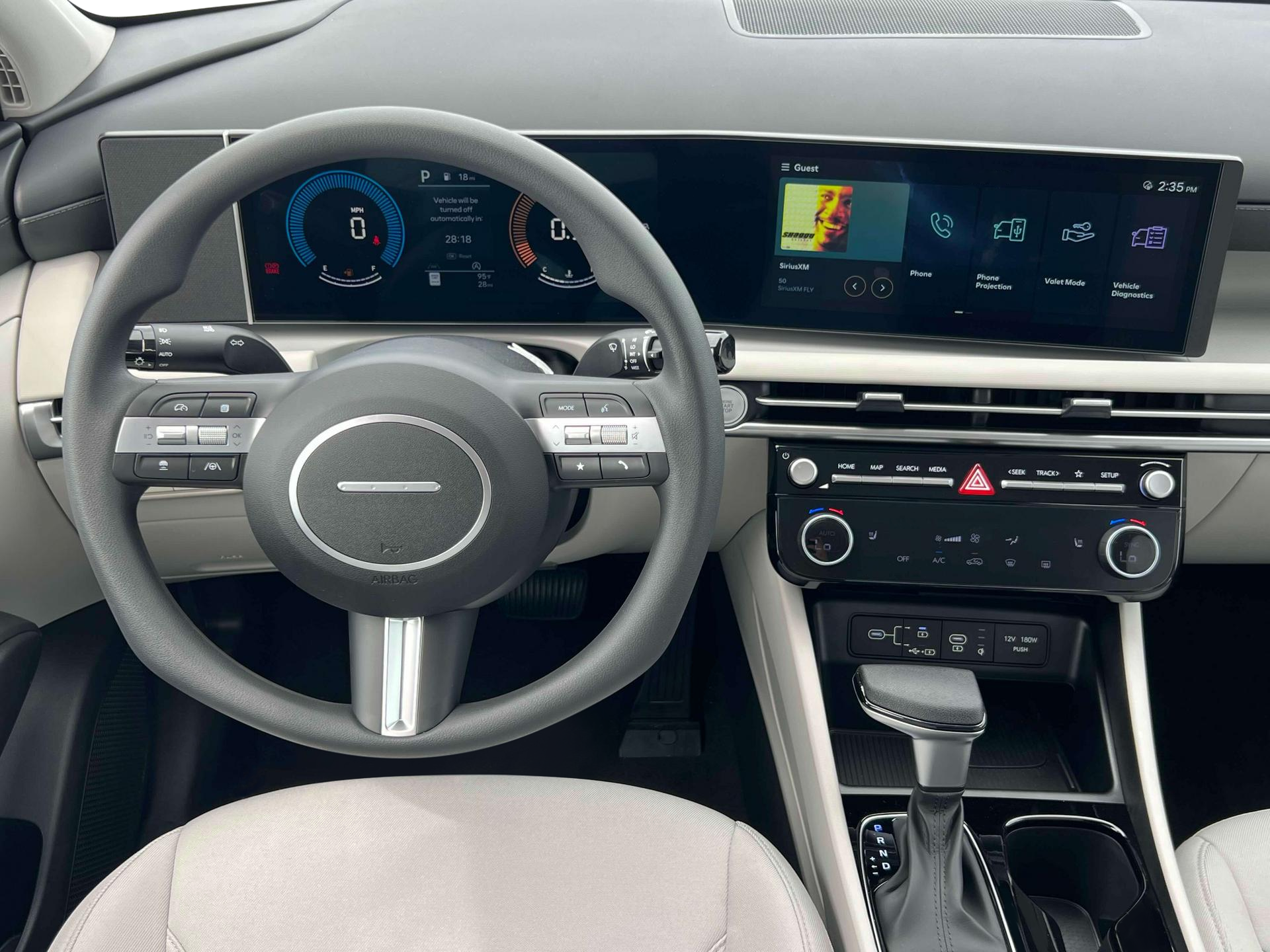 2025 Hyundai Tucson SEL - Photo 17