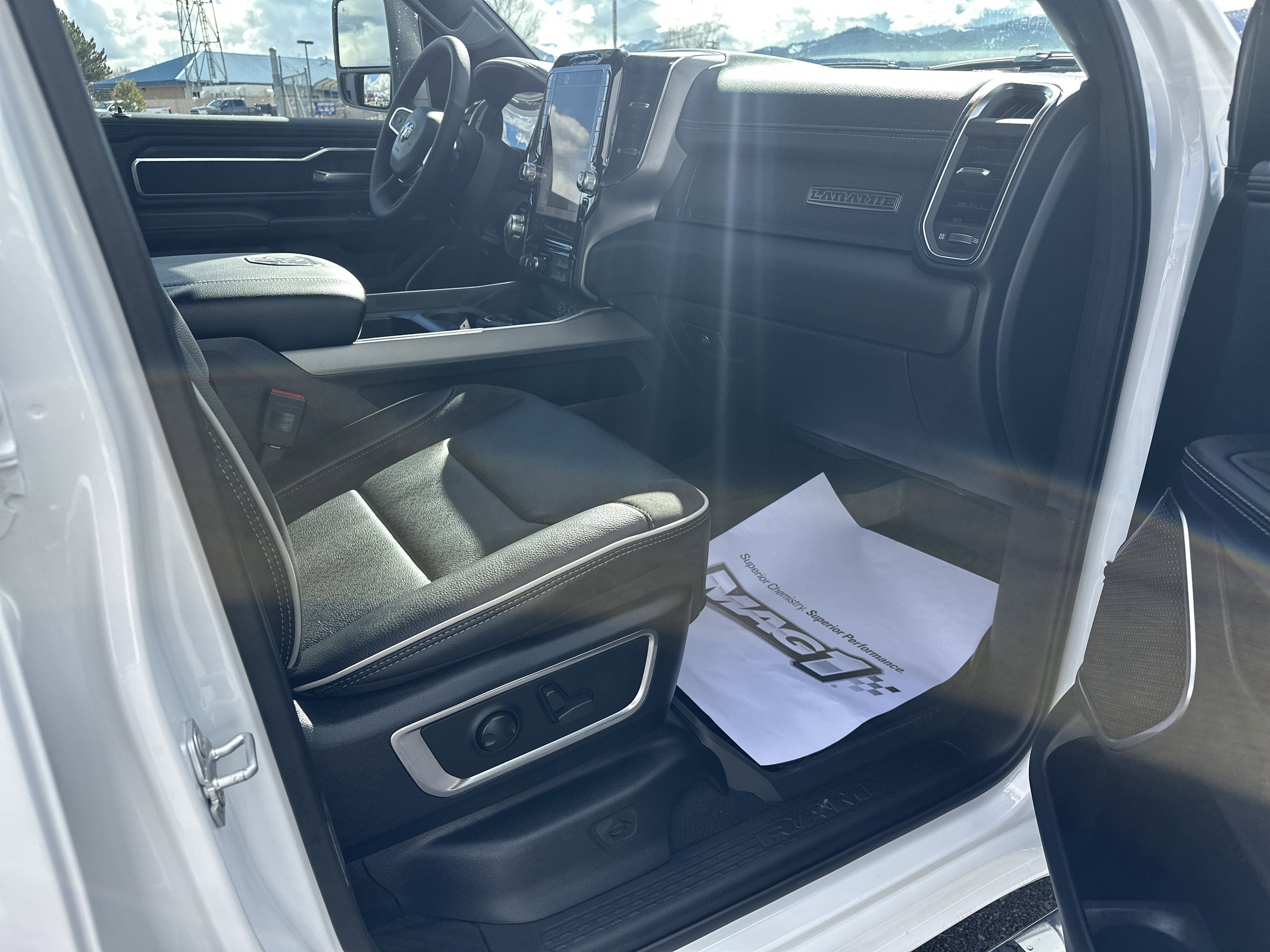 2026 RAM 1500 Laramie - Photo 10