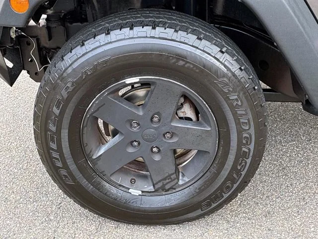 Used 2014 Gray Jeep Sport image 16