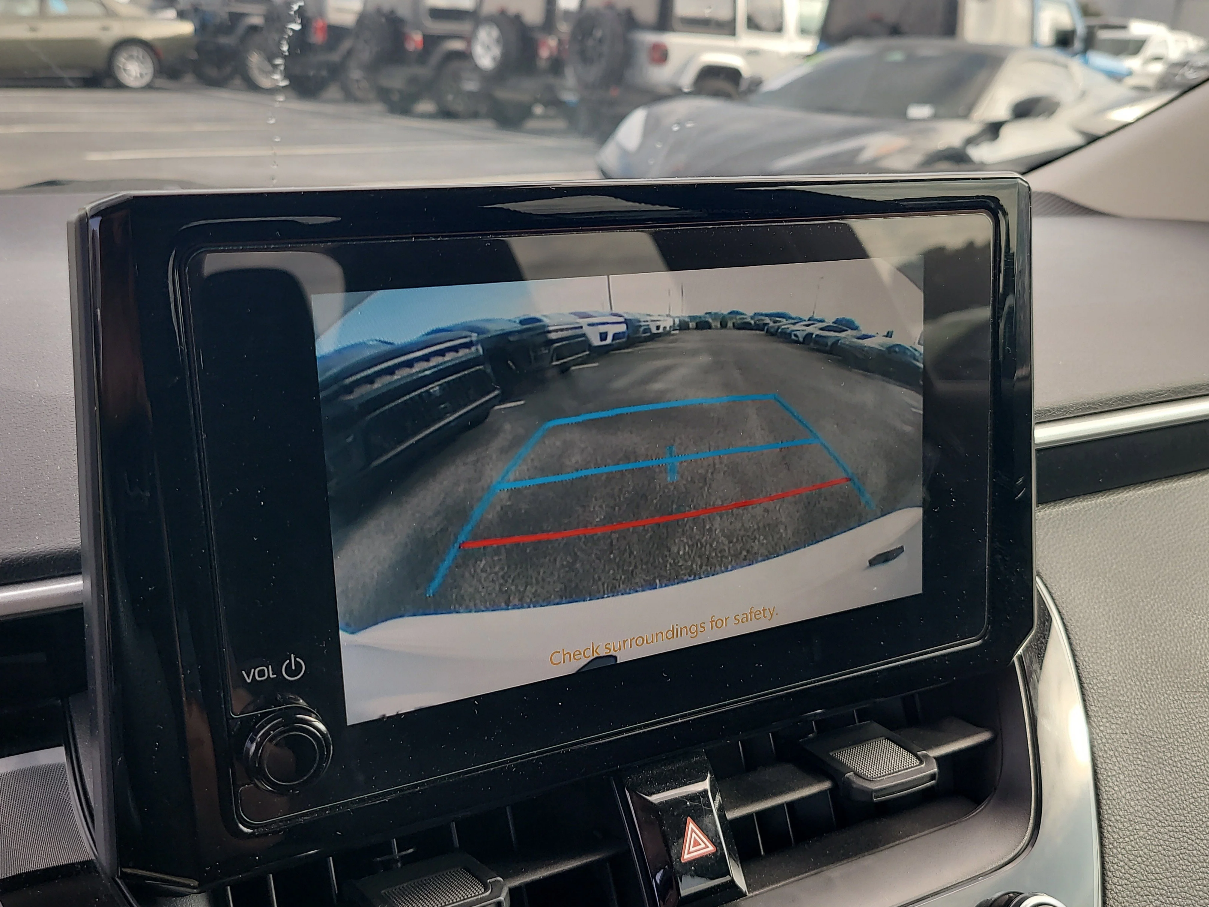 Used 2025 Ice Toyota LE image 21