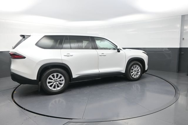 Used 2026 Beige Toyota XLE image 12
