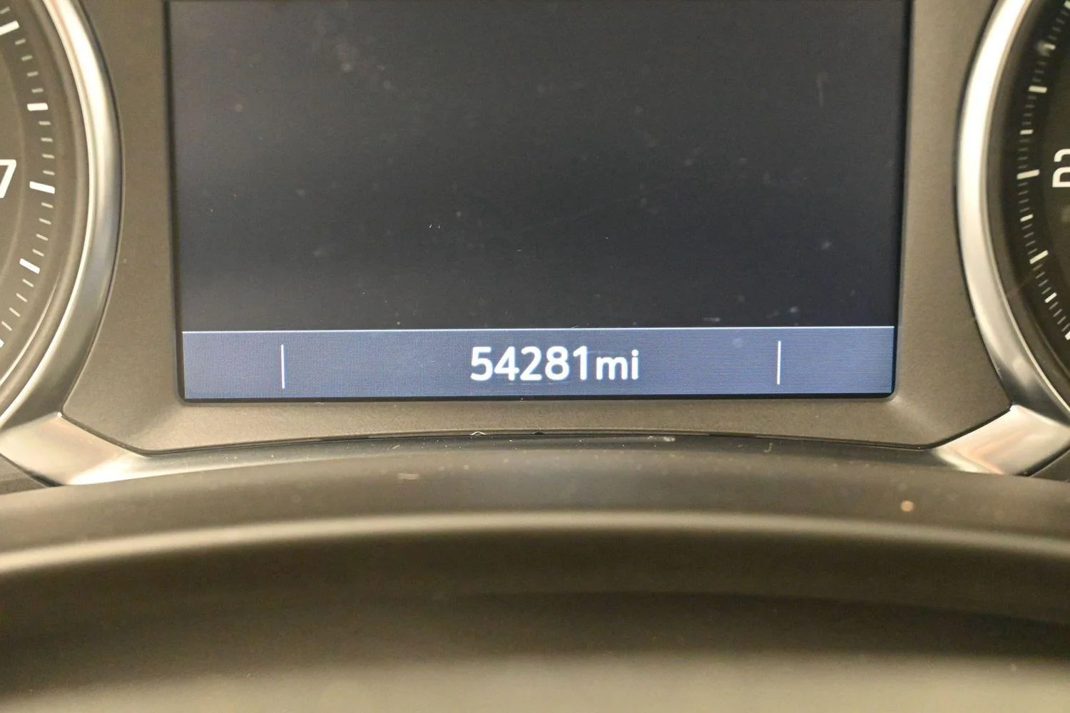 Used 2022 Summit White GMC AT4 image 22