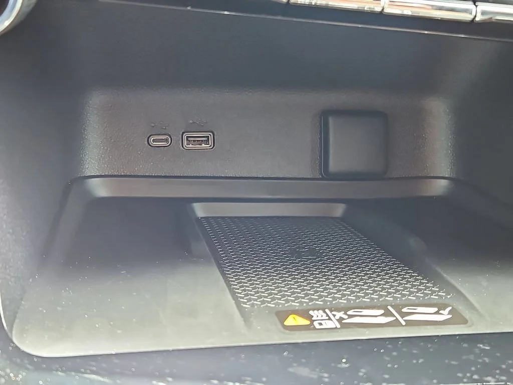 New 2026 Mosaic Black Metallic Chevrolet RS image 27