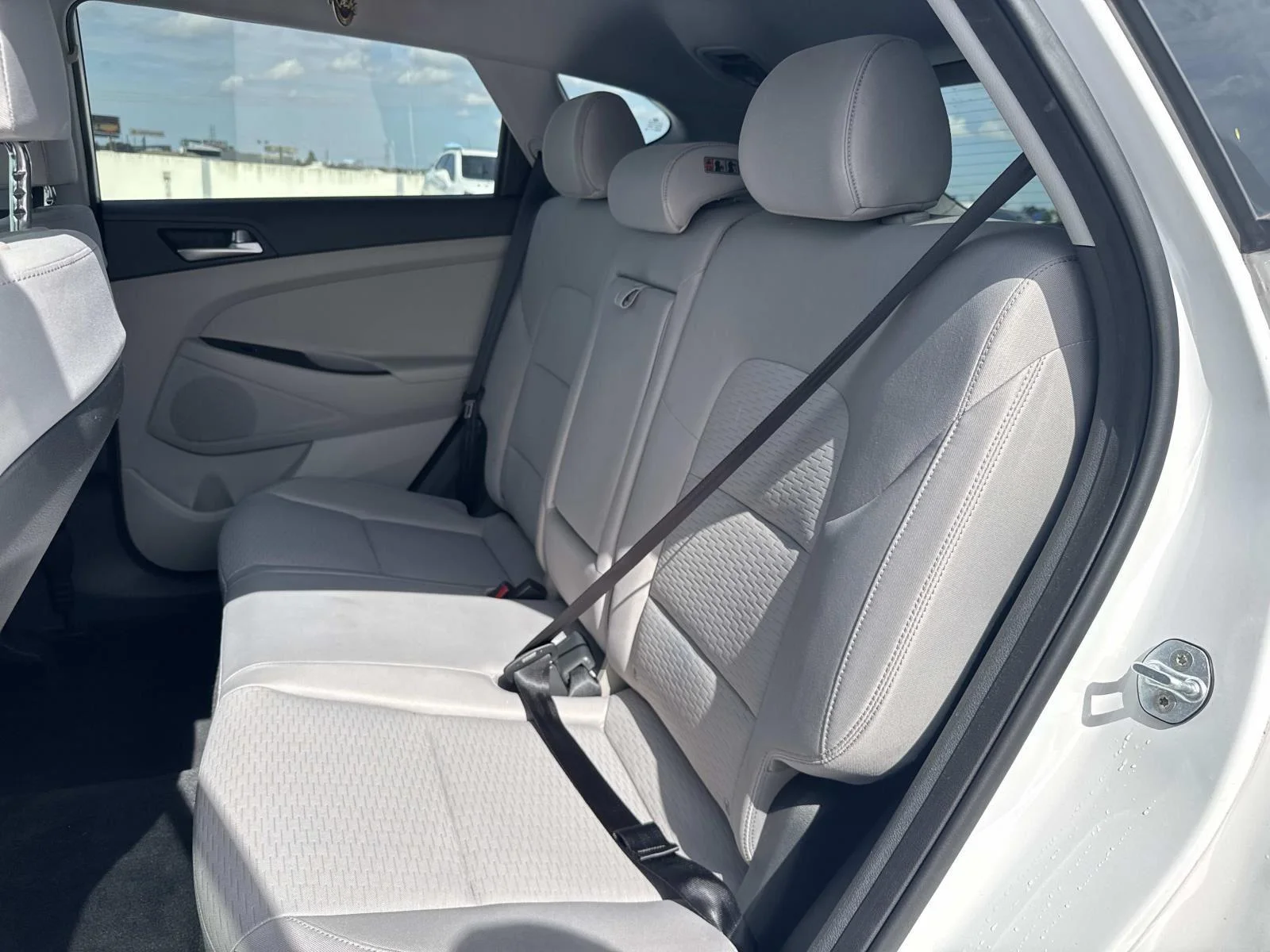 Used 2019 White Pearl Hyundai Value image 15