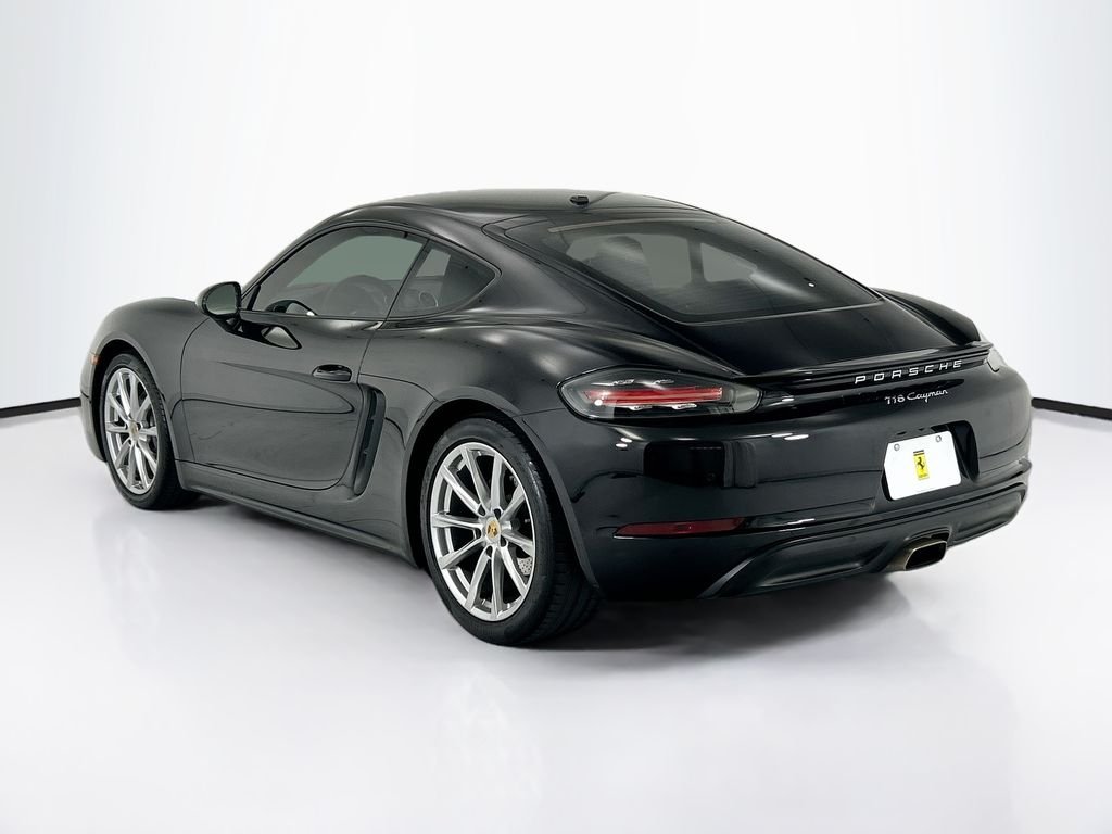 Used 2017 Black Porsche  image 7