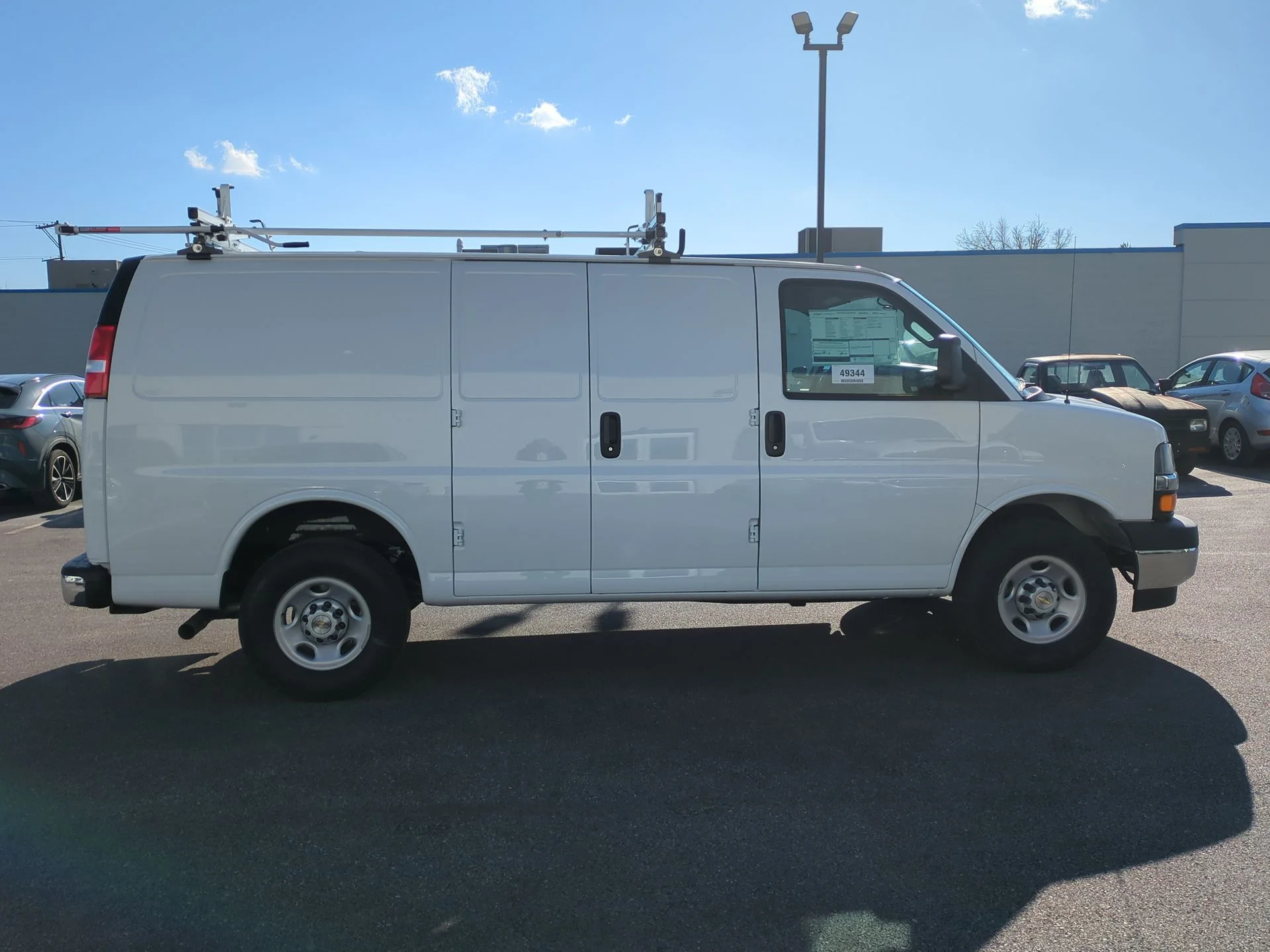 2024 Chevrolet Express Cargo Work Van - Photo 36