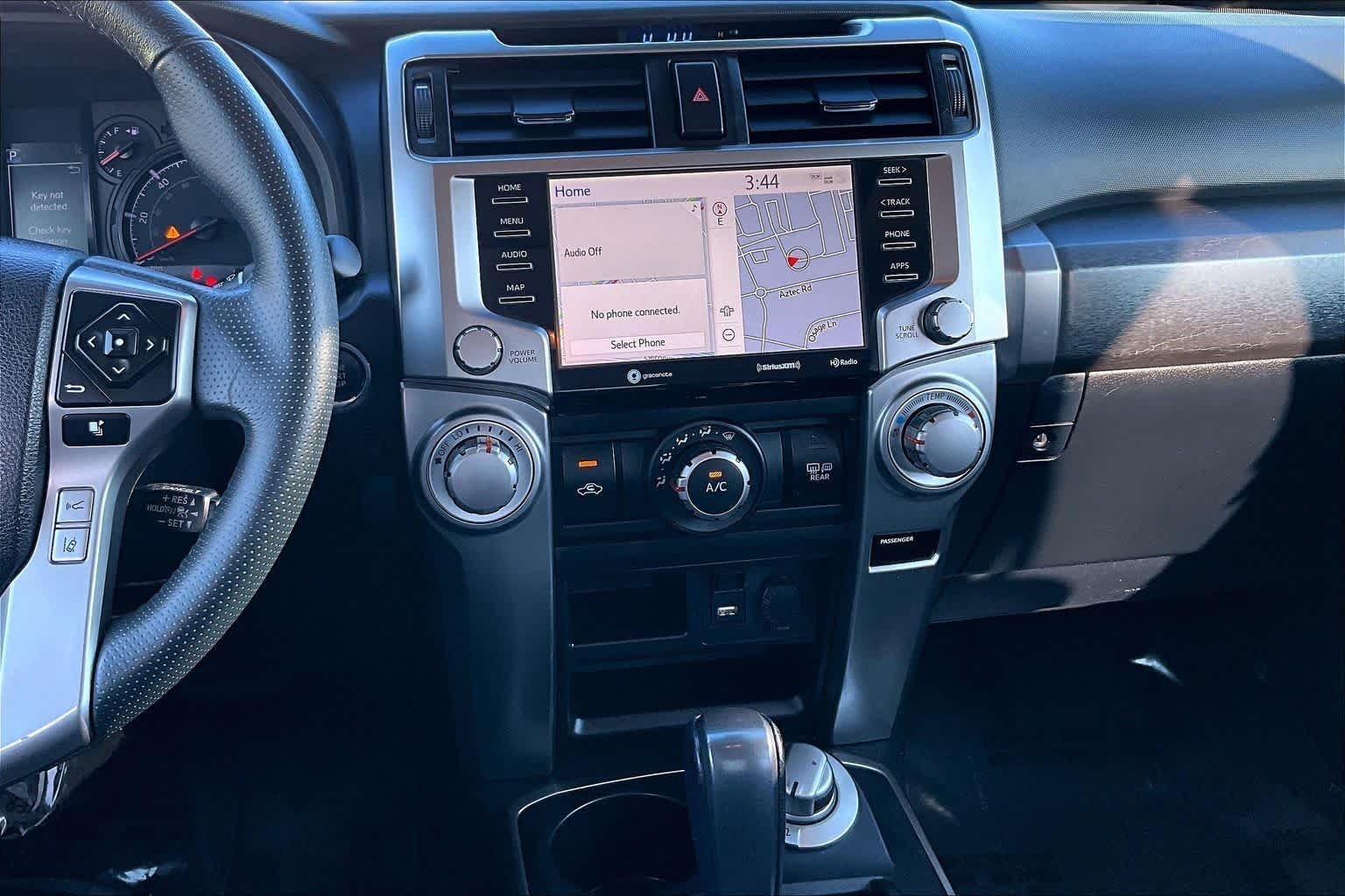 Used 2020 Super White Toyota SR5 Premium image 6