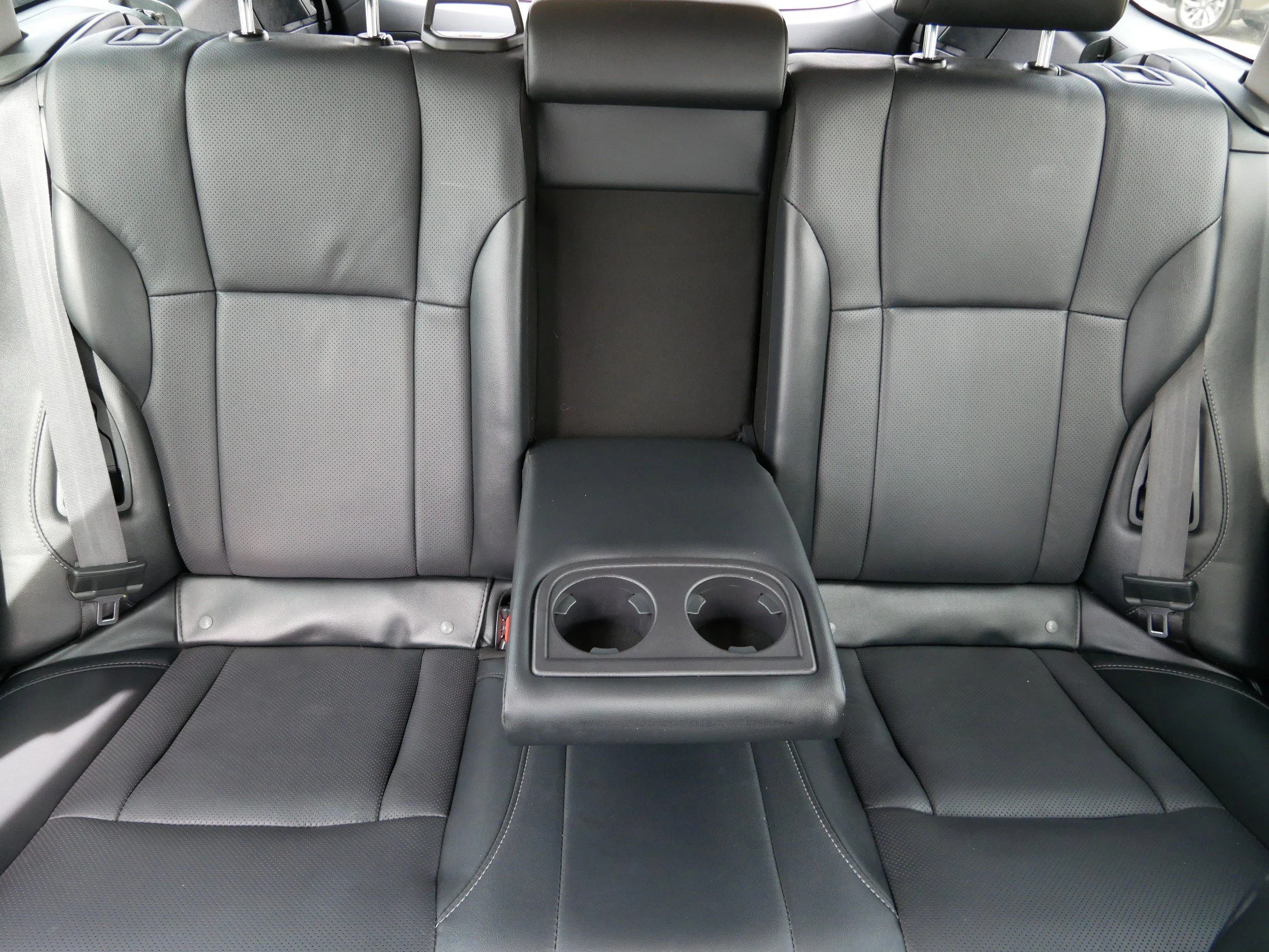 Used 2022 Magnetite Gray Metallic Subaru Limited image 13