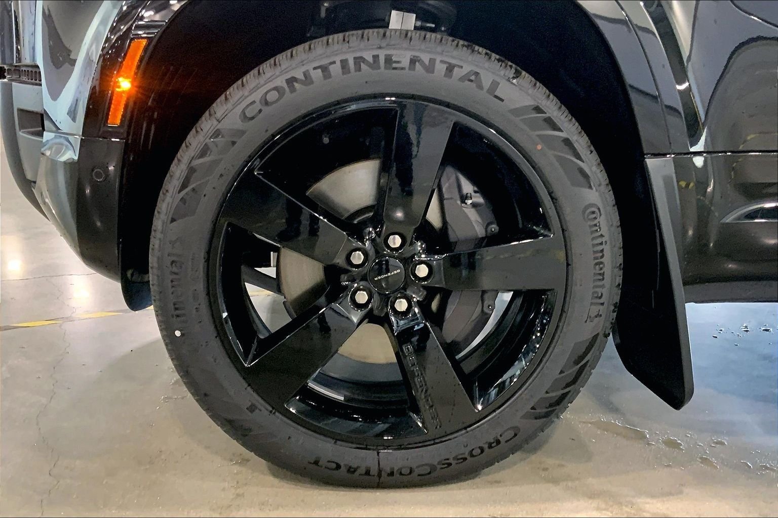 New 2026 Fuji White Land Rover S image 11