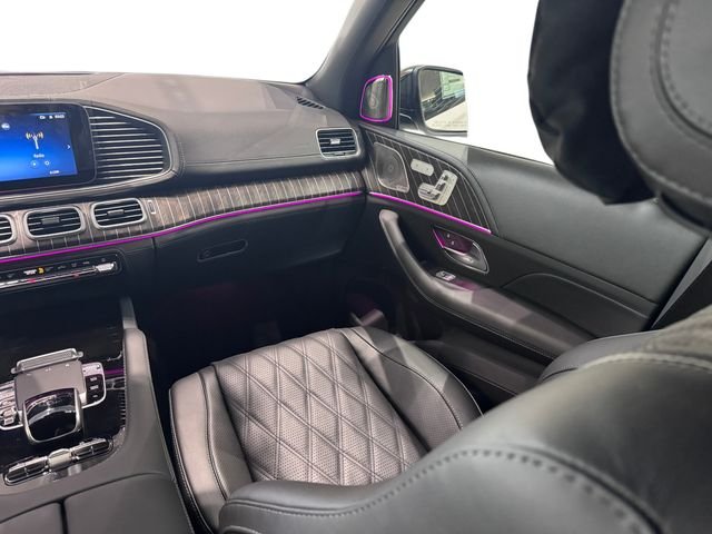 New 2026 MANUFAKTUR Moonlight White Metallic Mercedes-Benz Maybach GLS 600 image 12