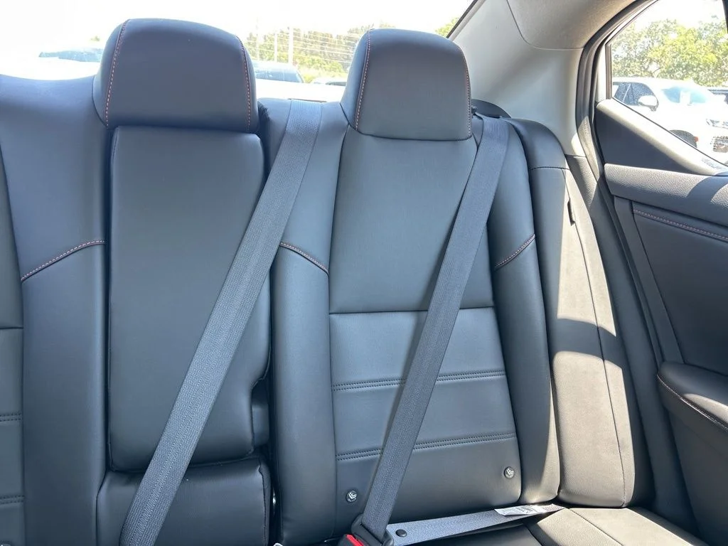 2025 Nissan Sentra SR - Photo 15