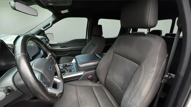 Used 2023 White Ford XLT image 21