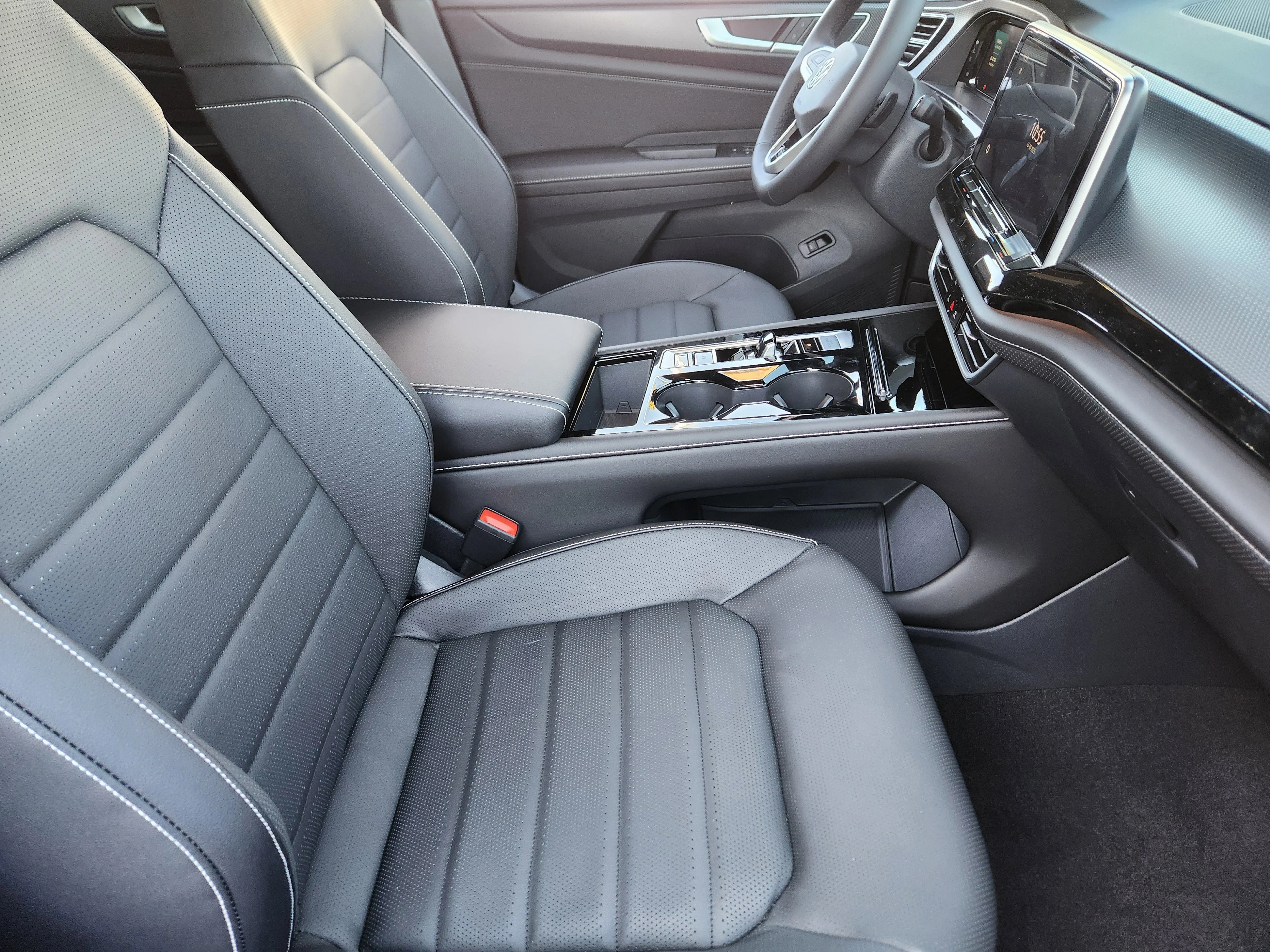 New 2026 Silver Volkswagen 2.0T SEL R-Line Black image 10