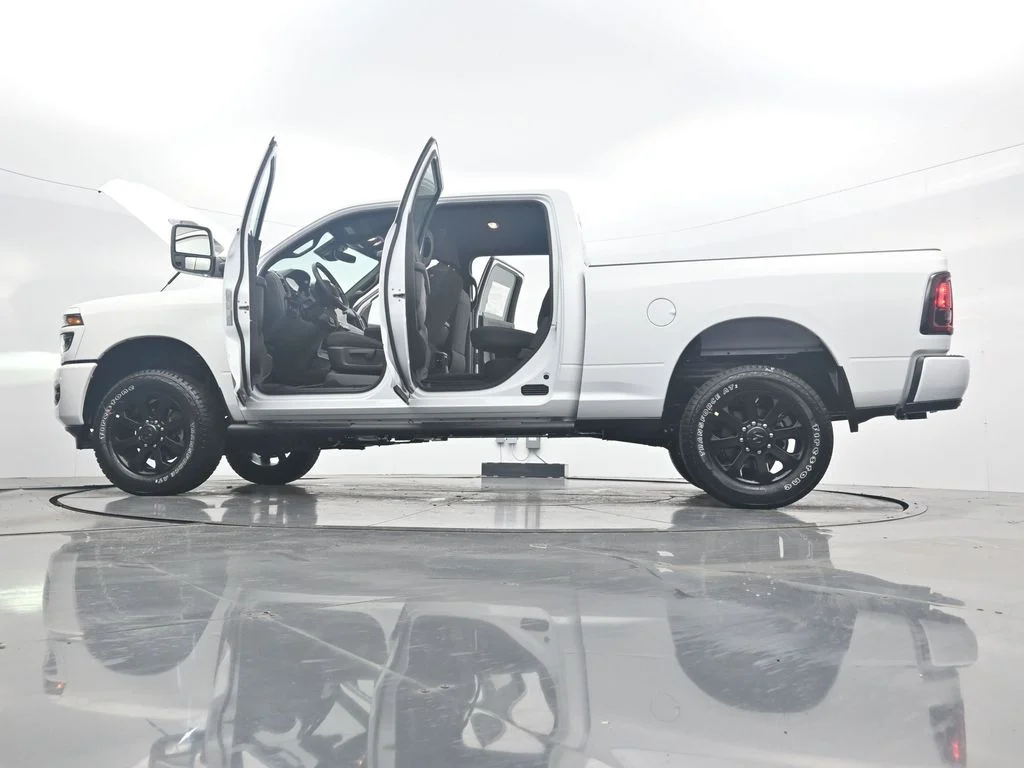New 2026 Bright White Clear-Coat Exterior Paint RAM  image 48