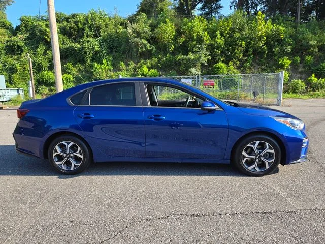 Used 2019 Blue Kia LXS image 10