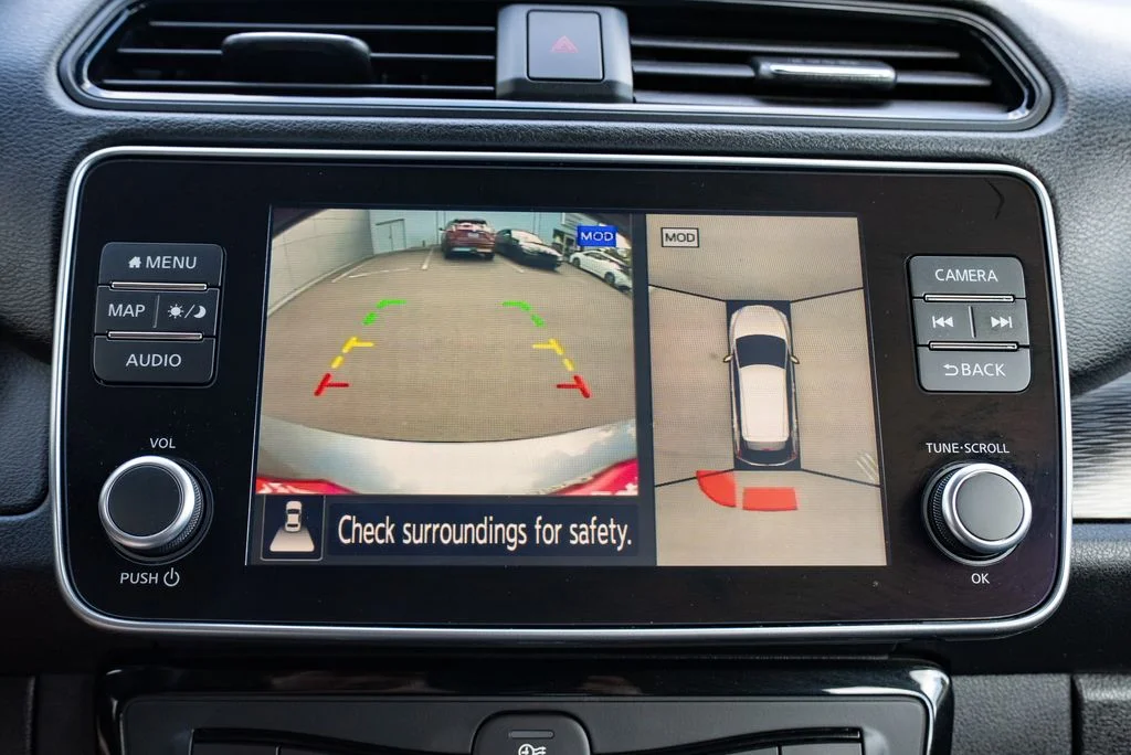 Used 2024 Gray Nissan SV Plus image 17