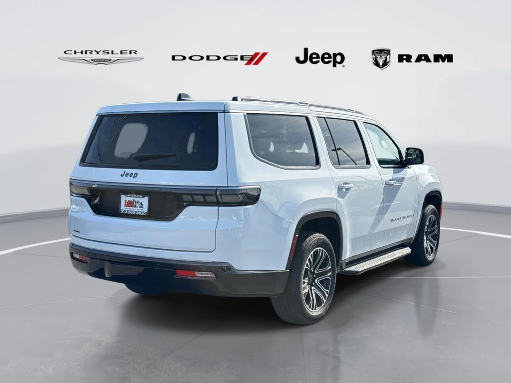 New 2026 Bright White Clear-Coat Exterior Paint Jeep  image 3