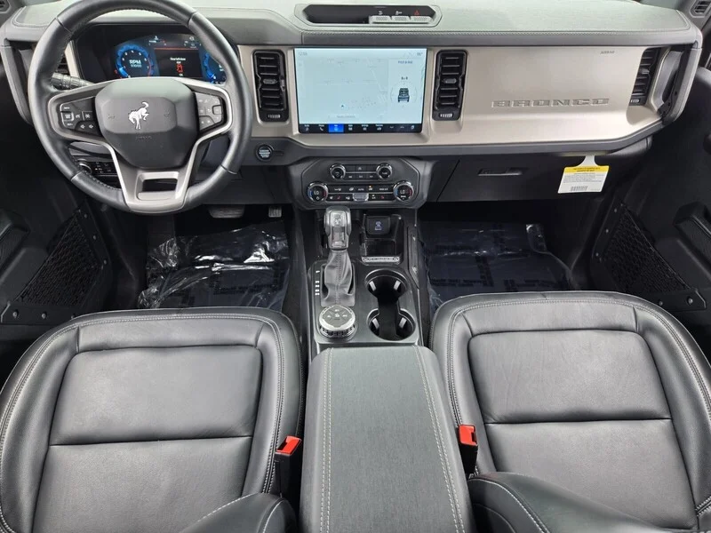 Used 2025 Green Metallic FORD OUTER BANKS 4 DOOR 4X4 image 15