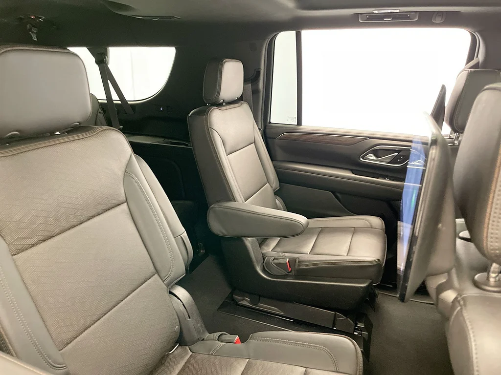 Used 2021 Satin Steel Metallic Chevrolet High Country image 28