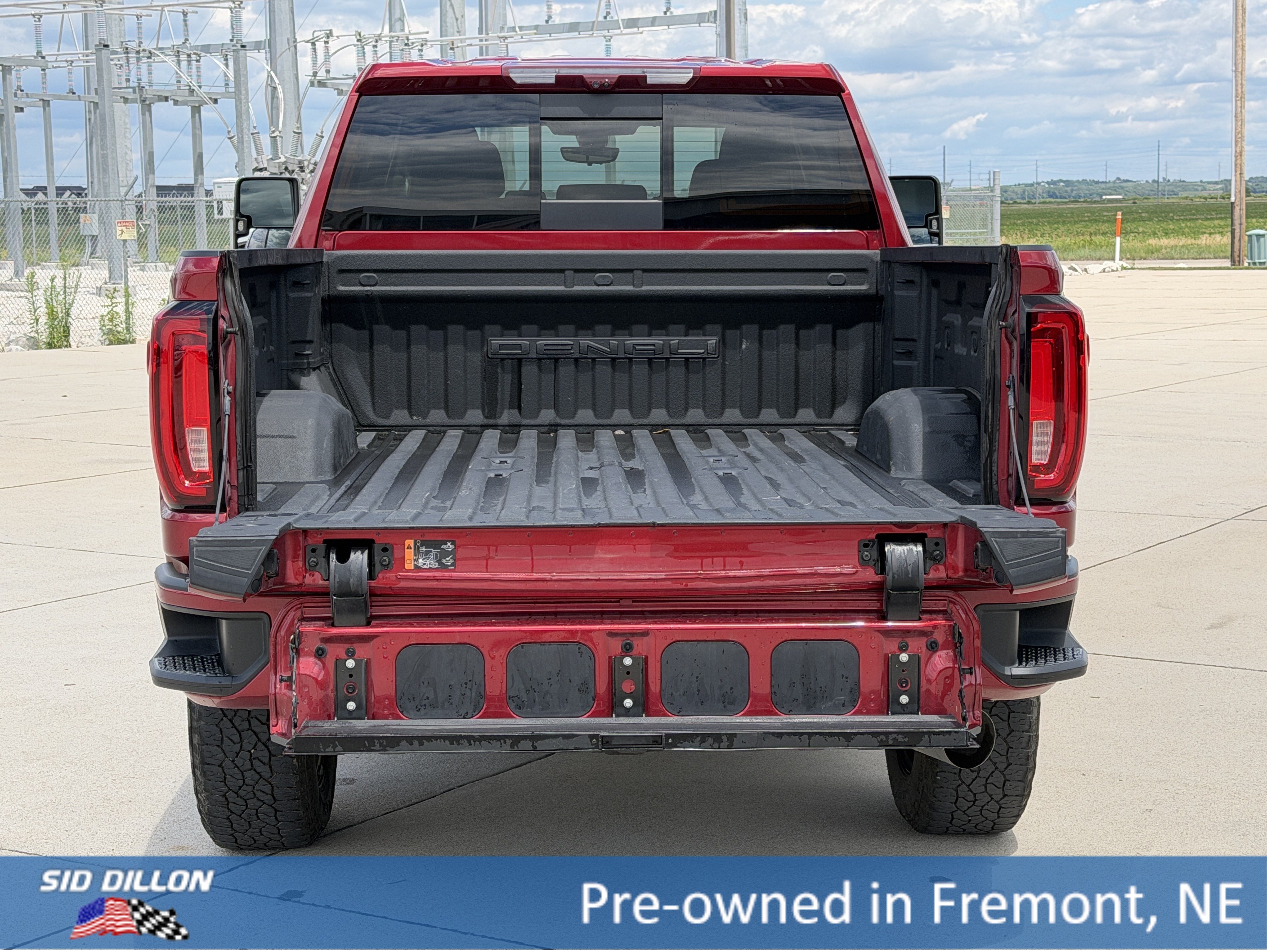 Used 2020 Red Quartz Tintcoat GMC Denali image 5