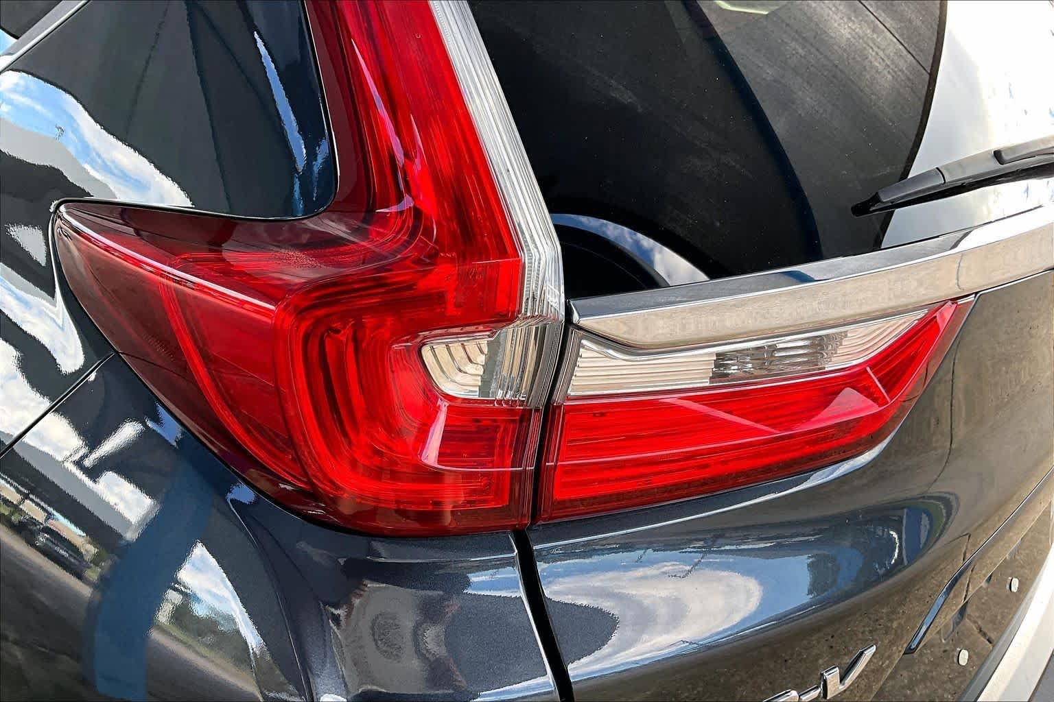 Used 2018 Gunmetal Metallic Honda EX-L image 29