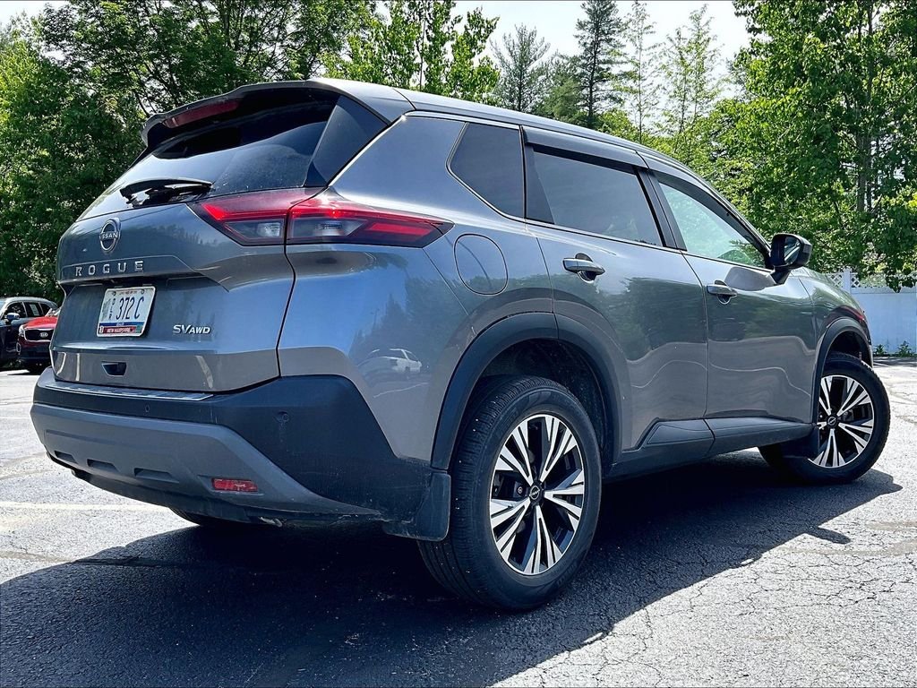 Used 2023 Gray Nissan SV image 4