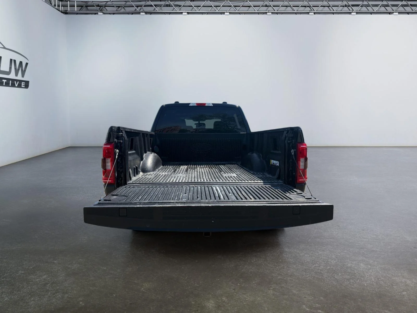 Used 2023 Agate Black Ford XLT image 22