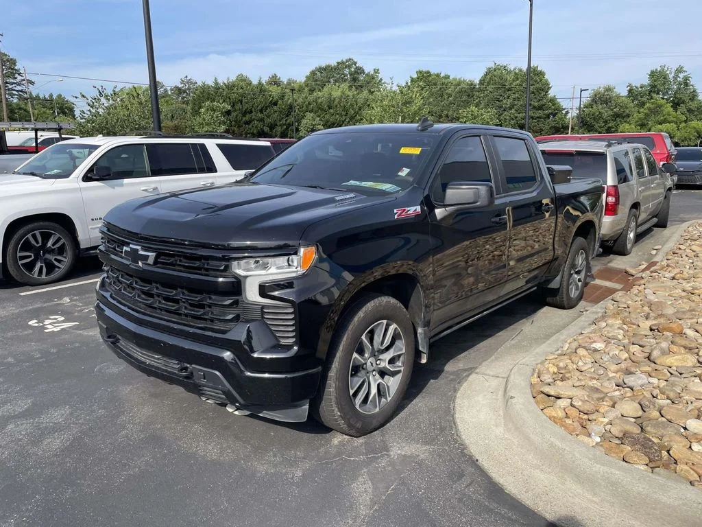 Used 2023 Black Chevrolet RST image 3