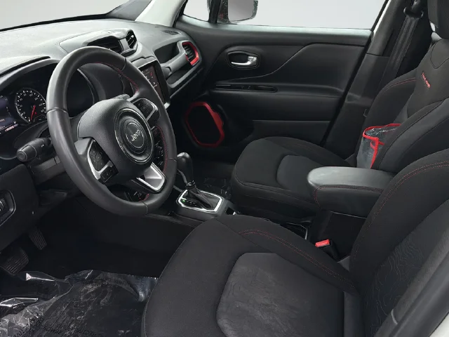 Used 2023 White Jeep Trailhawk image 11