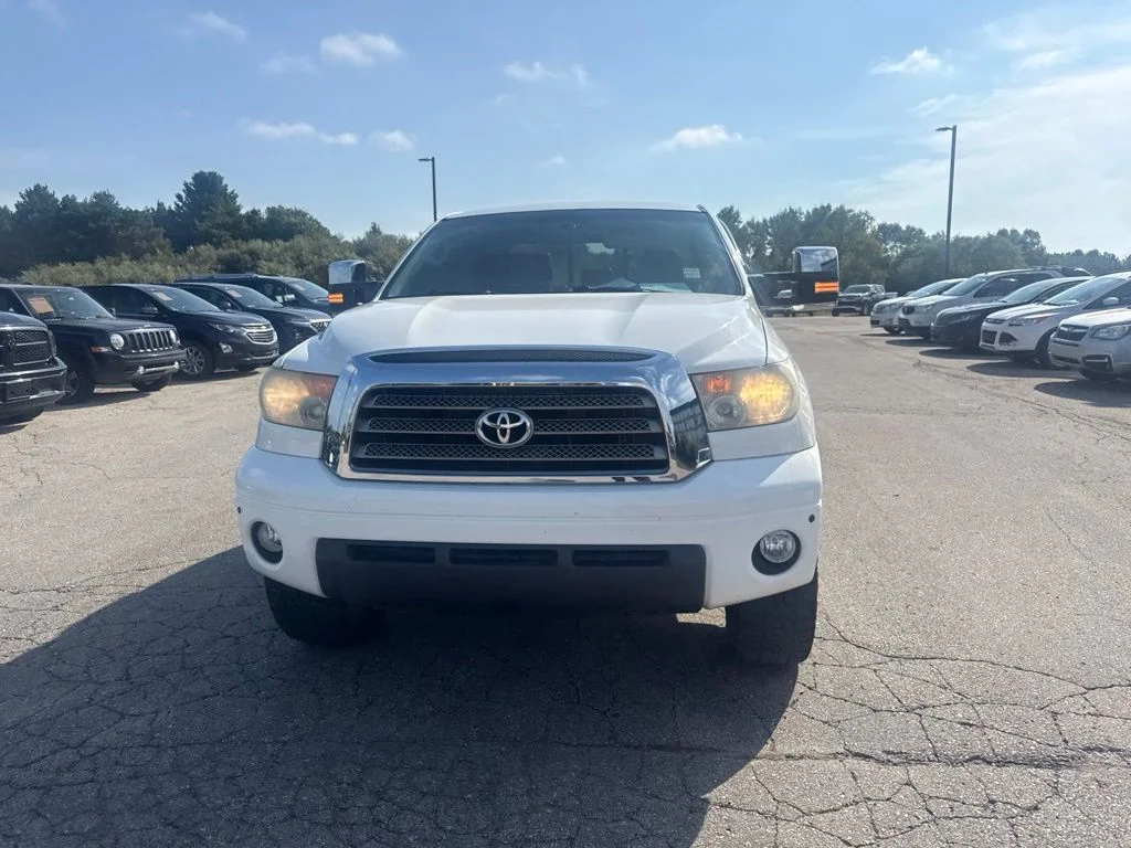 Used 2008  Toyota Limited image 6
