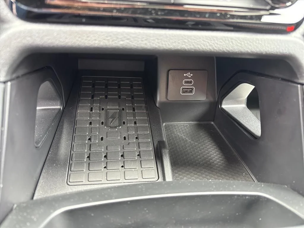 2025 Ford Ranger Raptor - Photo 38