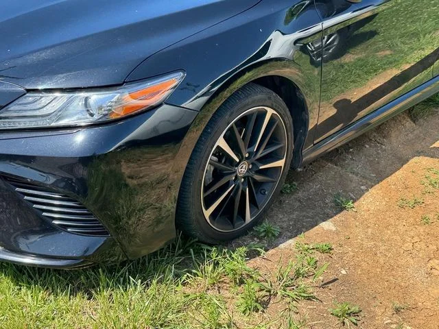 Used 2019 Black Toyota XSE V6 image 4