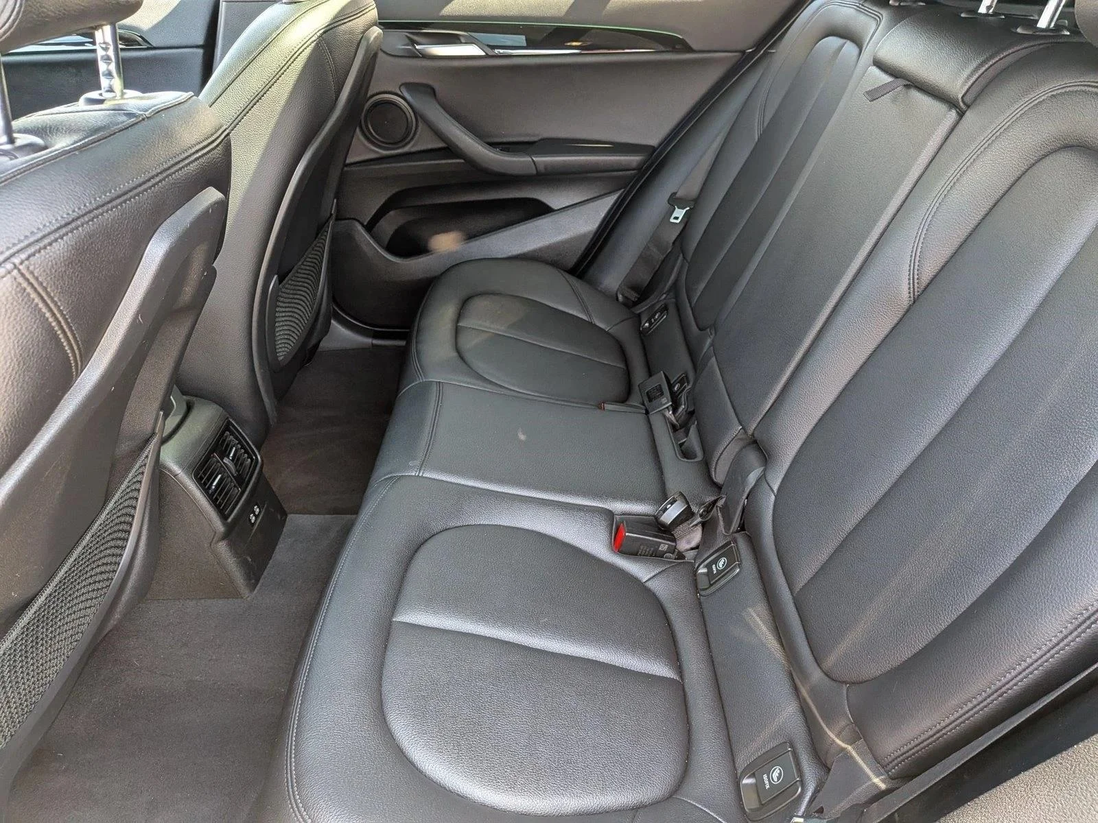 Used 2020 Mediterranean Blue Metallic BMW xDrive28i image 18