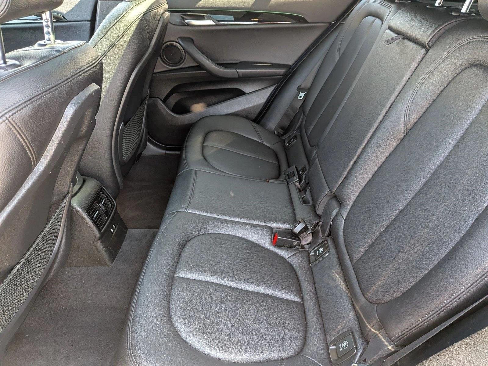 Used 2020 Mediterranean Blue Metallic BMW xDrive28i image 18