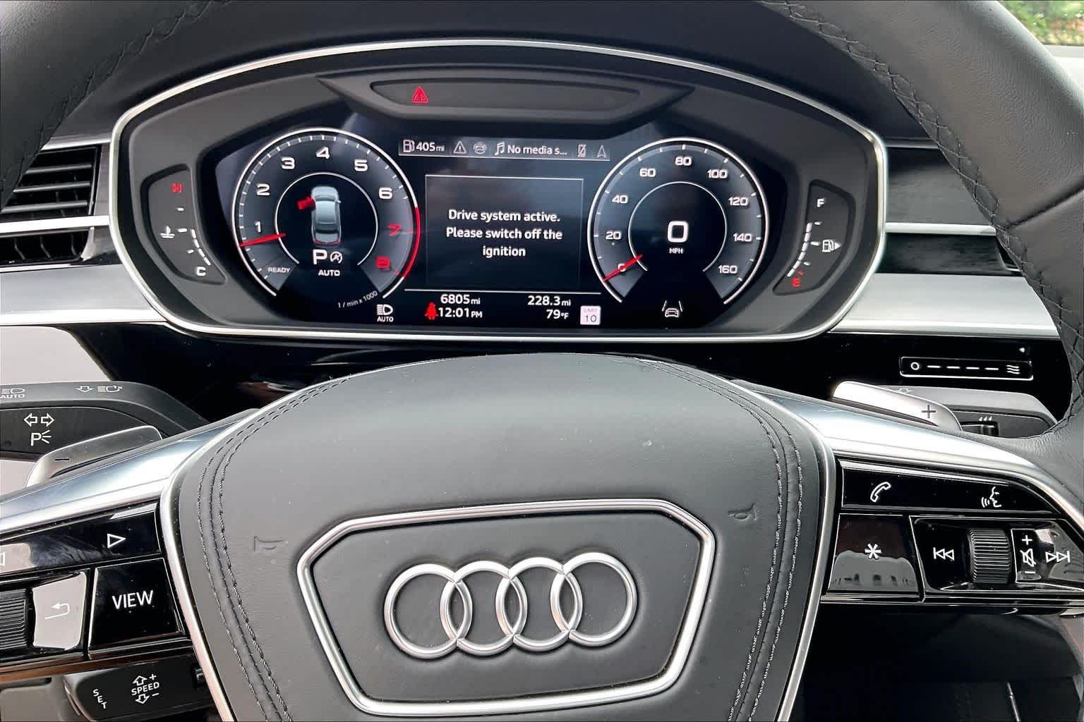 Used 2025 Florett Silver Metallic Audi  image 34